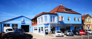 Auto - Zweirad Center Erlenwein von außen